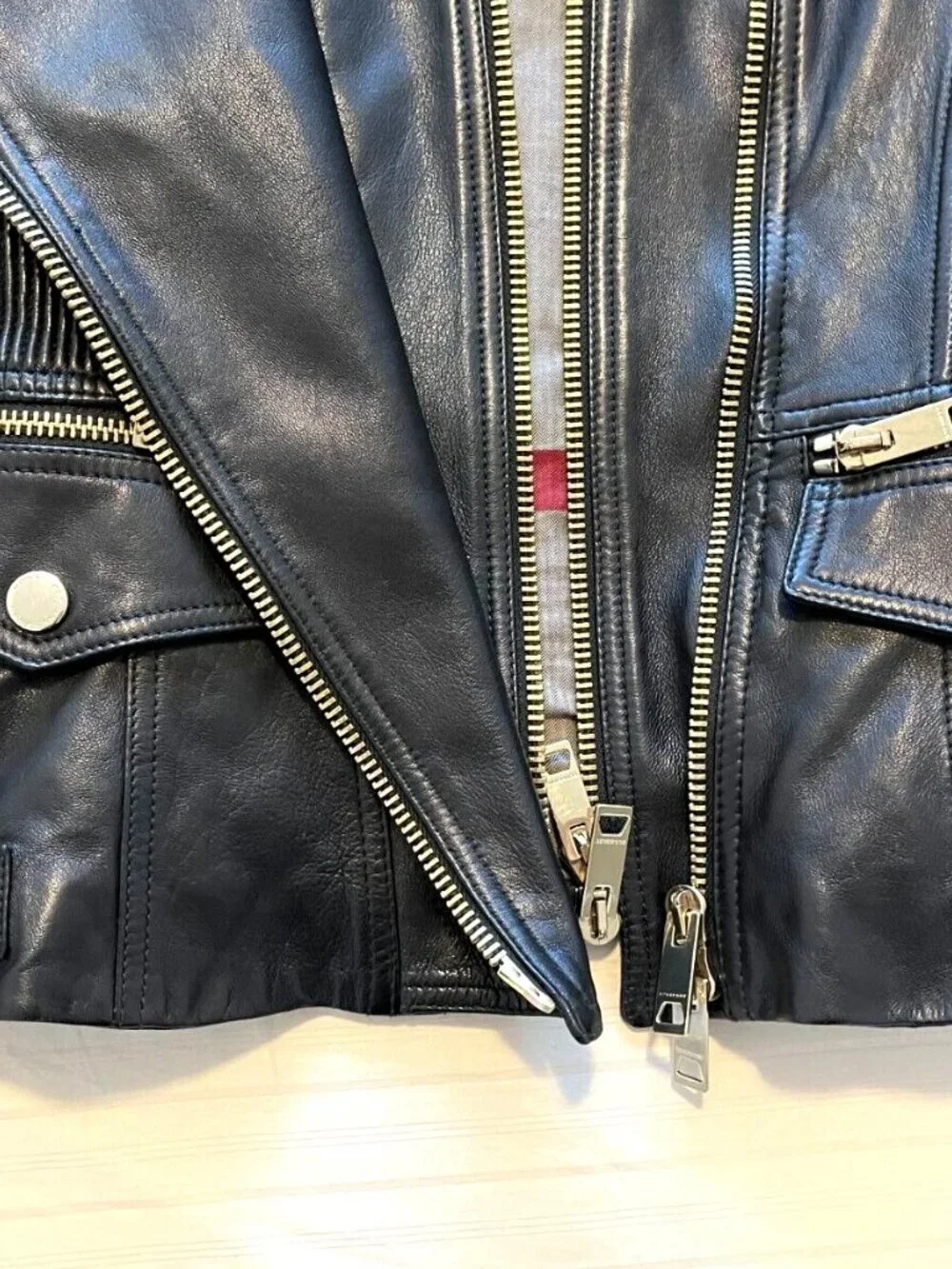 Burberry London Diamond Quilt Lamb Skin Leather Biker Jacket US-6 - Picture 9 of 16